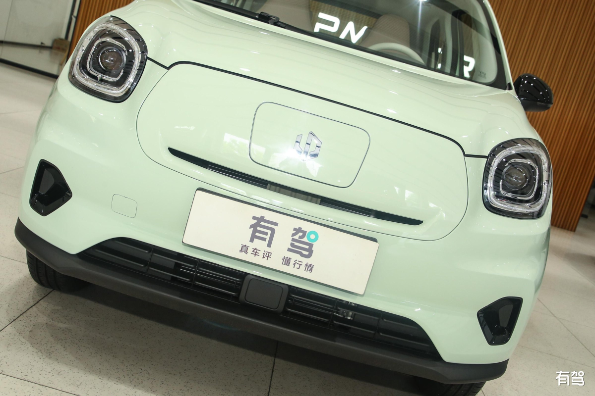 零跑 T03